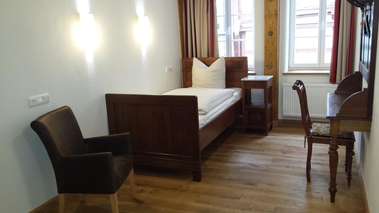 Fachwerk-Hotel Eisenbart Munden  Bagian luar foto