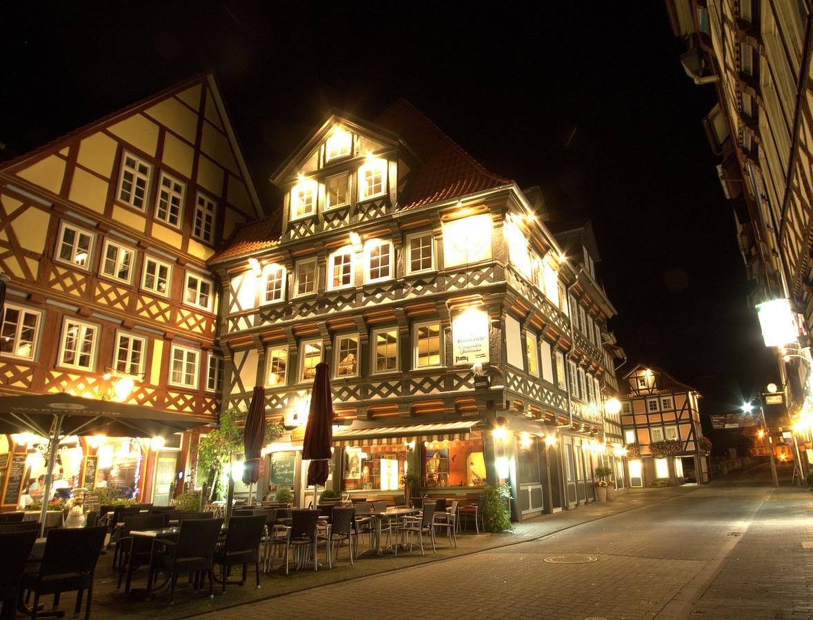 Fachwerk-Hotel Eisenbart Munden  Bagian luar foto
