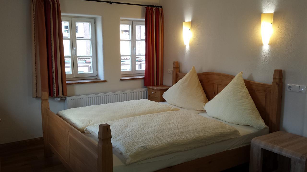 Fachwerk-Hotel Eisenbart Munden  Bagian luar foto