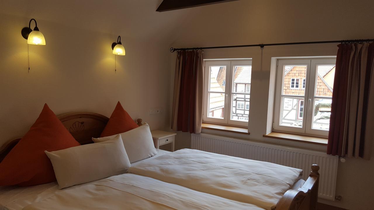 Fachwerk-Hotel Eisenbart Munden  Bagian luar foto