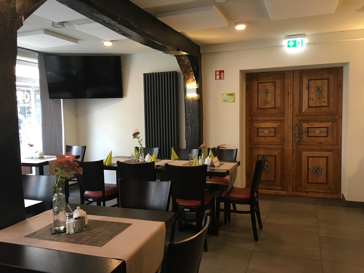 Fachwerk-Hotel Eisenbart Munden  Bagian luar foto