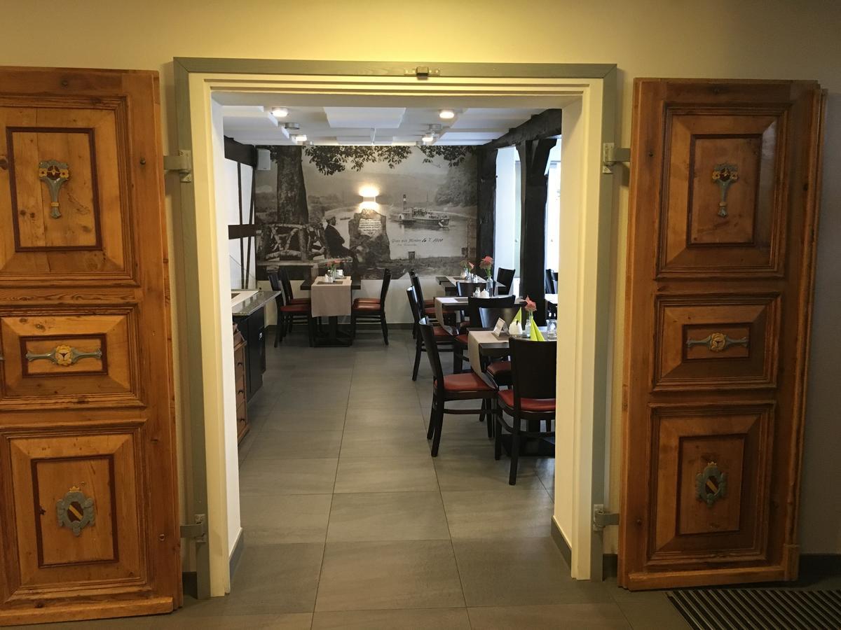 Fachwerk-Hotel Eisenbart Munden  Bagian luar foto